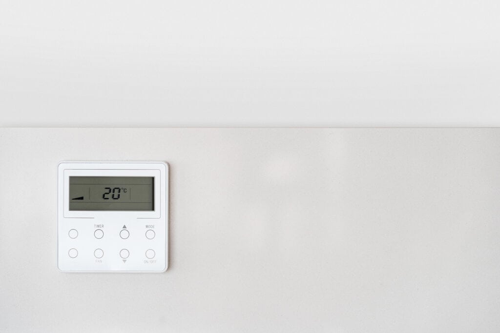 Smart Thermostat vs Programmable